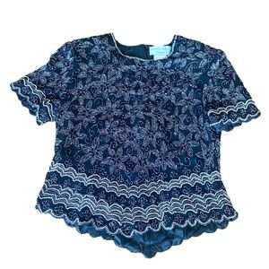 223 Adrianna papell beaded top M